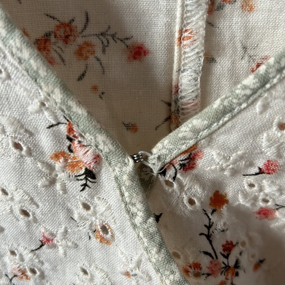 💜 2 for $30 / American Eagle Floral Blouse - Picture 4 of 6